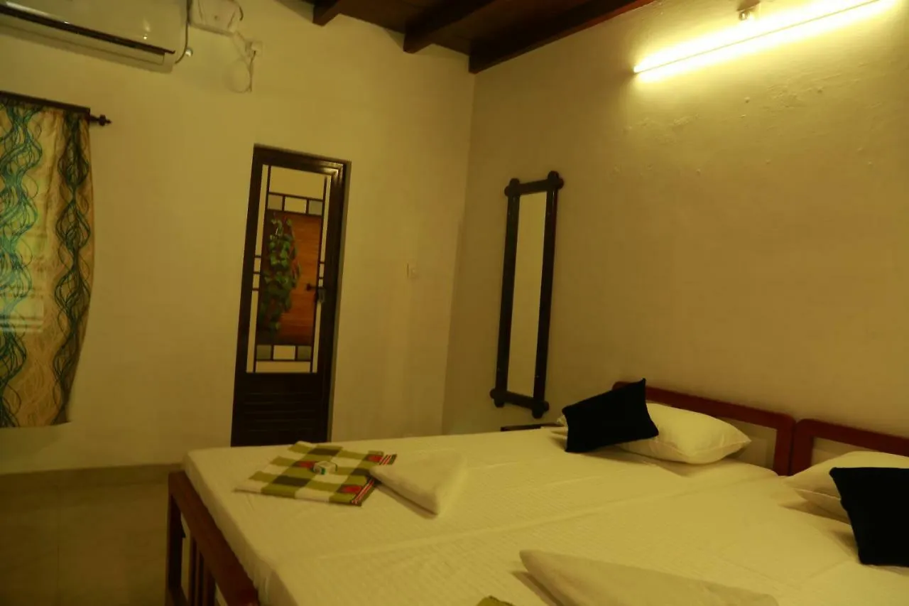 Marari Azhiyakathu Homestay Alappuzha